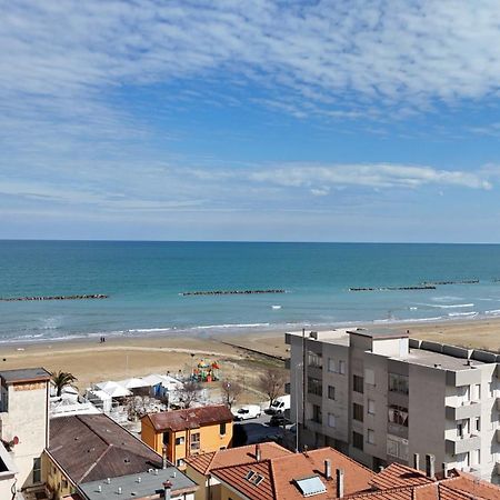 Se041 - Senigallia, Quadrilocale Accessoriato A 150Mt Dal Mare Eksteriør billede