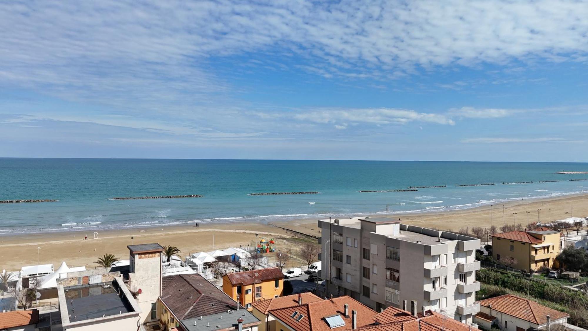 Se041 - Senigallia, Quadrilocale Accessoriato A 150Mt Dal Mare Eksteriør billede